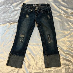 Hydraulic capris jeans
